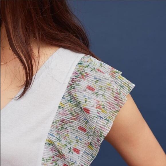 Anthro Vanessa Virginia Indak Gray Floral Top - Picture 3 of 9